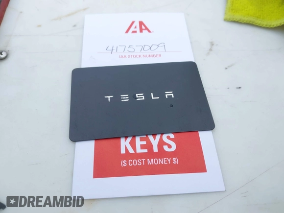 2021 Tesla Model Y Performance z VIN 5YJYGDEF8MF209819, wystawiony jako IAAI lot #41757009 z przebiegiem 37 685 mil mil oraz . Historia ofert i sprzedaży dostępna na DreamBid. Obrazek 11.