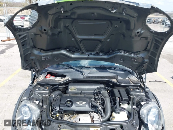 2013 MINI Hardtop S with VIN WMWSV3C59DT394005, listed as a IAAI auction lot 42028362 with 73,510 mi miles and . Bid and sale history available at DreamBid. Image 10.