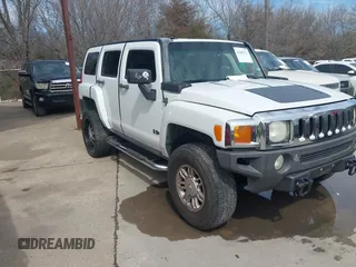 2007 Hummer H3 SUV with VIN 5GTDN13E978142657, listed as a IAAI auction lot 41682512 with 214,682 mi miles and . Bid and sale history available at DreamBid. Image 1.