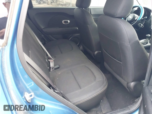 2016 Kia Soul + z VIN KNDJP3A57G7310952, wystawiony jako IAAI lot #42383847 z przebiegiem 165 774 mil mil oraz . Historia ofert i sprzedaży dostępna na DreamBid. Obrazek 8.