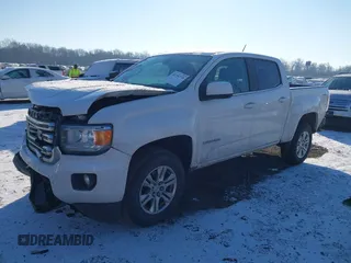 2019 GMC Canyon 4WD SLE with VIN 1GTG6CEN1K1301425, listed as a IAAI auction lot 41358278 with 105,106 mi miles. Bid and sale history available at carsss.com. Image 17.