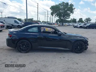 2024 BMW M2 z VIN 3MF13DM0XR8D99996, wystawiony jako IAAI lot #42042486 z przebiegiem 8120 mil mil oraz . Historia ofert i sprzedaży dostępna na DreamBid. Obrazek 13.