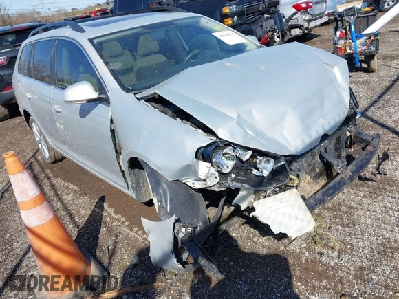 2011 Volkswagen Jetta TDI z VIN 3VWPL7AJ0BM672093, wystawiony jako IAAI lot #41849075 z przebiegiem 205 684 mil mil oraz . Historia ofert i sprzedaży dostępna na DreamBid. Obrazek 1.