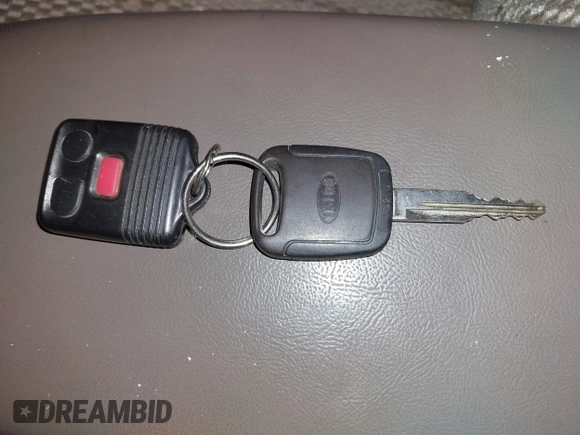 2004 Ford Explorer Sport Trac XLS с VIN 1FMZU67K14UB81111, выставлен на аукционе IAAI как лот 42620811 с пробегом 137 394 миль миль и . История ставок и продаж доступна на DreamBid. Изображение 11.
