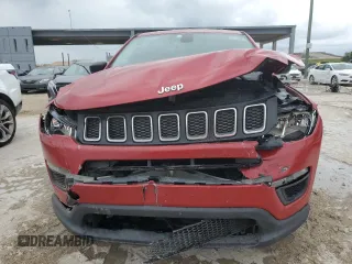 2018 Jeep Compass Sport with VIN 3C4NJCAB6JT409466, listed as a Copart auction lot 54982045 with 81,985 mi miles and Salvage title. Bid and sale history available at DreamBid. Image 5.