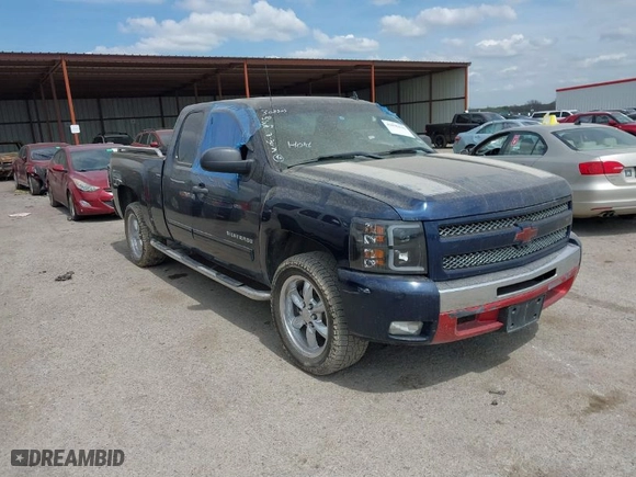 2011 Chevrolet Silverado 1500 LT with VIN 1GCRCSE04BZ232327, listed as a IAAI auction lot 41896146 with 146,402 mi miles. Bid and sale history available at carsss.com. Image 1.