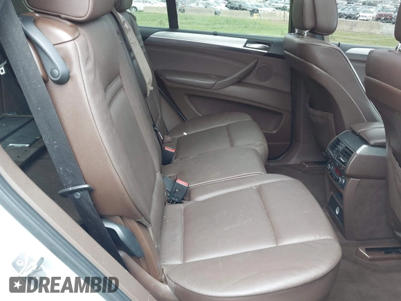 2011 BMW X5 50i with VIN 5UXZV8C55BL419654, listed as a IAAI auction lot 42752609 with 204,677 mi miles and . Bid and sale history available at DreamBid. Image 8.