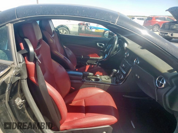 2015 Mercedes-Benz SLK 250 z VIN WDDPK4HA9FF107718, wystawiony jako Copart lot #50418325 z przebiegiem 73 718 mil mil oraz Czysty tytuł • Clean title. Historia ofert i sprzedaży dostępna na DreamBid. Obrazek 10.