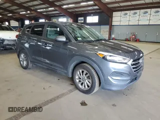 2018 Hyundai Tucson SE z VIN KM8J2CA40JU769217, wystawiony jako Copart lot #50214755 z przebiegiem 105 311 mil mil oraz Szkody całkowita. Historia ofert i sprzedaży dostępna na DreamBid. Obrazek 4.