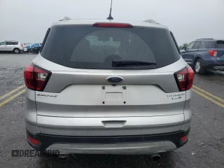 2019 Ford Escape Titanium z VIN 1FMCU9J99KUB44026, wystawiony jako Copart lot #58495855 z przebiegiem 106 361 mil mil oraz Szkoda całkowita • Salvage title. Historia ofert i sprzedaży dostępna na DreamBid. Obrazek 6.