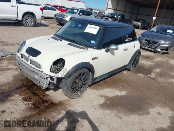 2006 MINI Hardtop S with VIN WMWRE335X6TL19914, listed as a IAAI auction lot 41680041 with 213,011 mi miles and . Bid and sale history available at DreamBid. Image 2.
