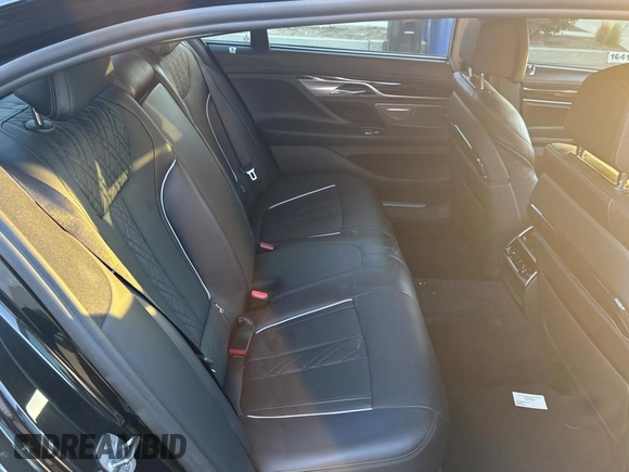 2022 BMW 7 Series 750i xDrive with VIN WBA7U2C02NCH89848, listed as a Copart auction lot 84766184 with 19,758 mi miles and Salvage title. Bid and sale history available at DreamBid. Image 6.