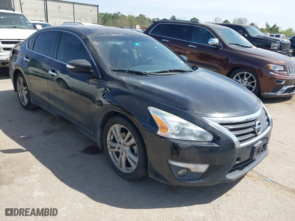2013 Nissan Altima 3.5 SL with VIN 1N4BL3AP3DN522228, listed as a IAAI auction lot 41791889 with 107,569 mi miles. Bid and sale history available at carsss.com. Image 1.