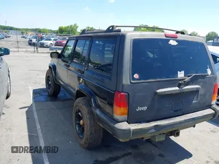 1999 Jeep Cherokee Sport with VIN 1J4FF68S6XL630724, listed as a IAAI auction lot 42237548 with 267,382 mi miles and . Bid and sale history available at DreamBid. Image 3.