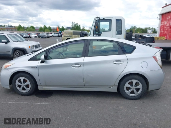 2013 Toyota Prius One with VIN JTDKN3DUXD5550436, listed as a IAAI auction lot 42065147 with 184,759 mi miles. Bid and sale history available at carsss.com. Image 14.