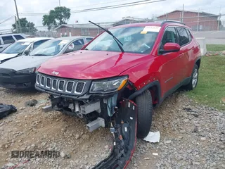 2020 Jeep Compass Latitude z VIN 3C4NJDBB6LT173909, wystawiony jako IAAI lot #42615635 z przebiegiem 34 212 mil mil oraz . Historia ofert i sprzedaży dostępna na DreamBid. Obrazek 18.