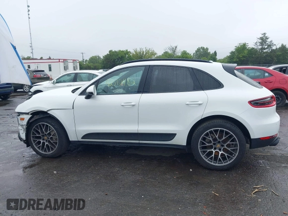 2016 Porsche Macan S with VIN WP1AB2A59GLB47204, listed as a IAAI auction lot 42512482 with 146,586 mi miles and . Bid and sale history available at DreamBid. Image 14.