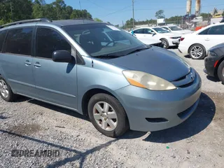 2007 Toyota Sienna CE with VIN 5TDZK23C07S046650, listed as a IAAI auction lot 42019170 with 294,359 mi miles. Bid and sale history available at carsss.com. Image 1.