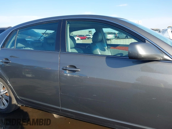 2006 Toyota Avalon XL with VIN 4T1BK36B86U140565, listed as a IAAI auction lot 41297851 with 186,025 mi miles. Bid and sale history available at carsss.com. Image 13.