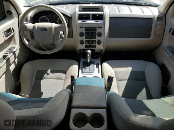 2008 Ford Escape Hybrid z VIN 1FMCU59HX8KA60628, wystawiony jako Copart lot #52756555 z przebiegiem 166 214 mil mil oraz Czysty tytuł • Clean title. Historia ofert i sprzedaży dostępna na DreamBid. Obrazek 8.