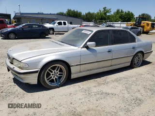 2001 BMW 7 Series 740iL z VIN WBAGH83431DP27614, wystawiony jako Copart lot #58605845 z przebiegiem Nie podano mil oraz Tytuł czysty. Historia ofert i sprzedaży dostępna na DreamBid. Obrazek 1.