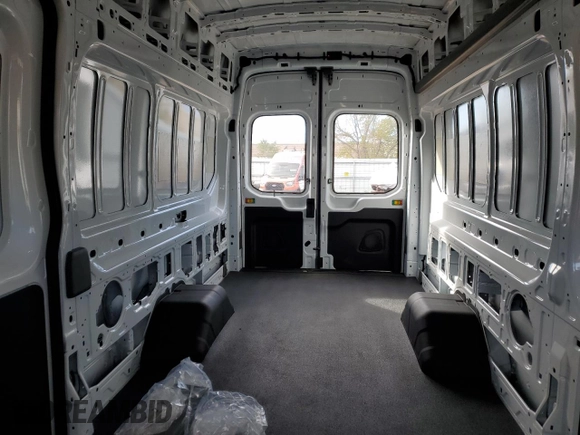 2021 Ford Transit with VIN 1FTRS4X86MKA39285, listed as a Copart auction lot 81183694 with 81 mi miles and Clean Title. Bid and sale history available at DreamBid. Image 10.