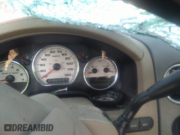 2005 Ford F-150 XLT with VIN 1FTPW14515KE28759, listed as a IAAI auction lot 41677474 with 125,855 mi miles. Bid and sale history available at carsss.com. Image 7.