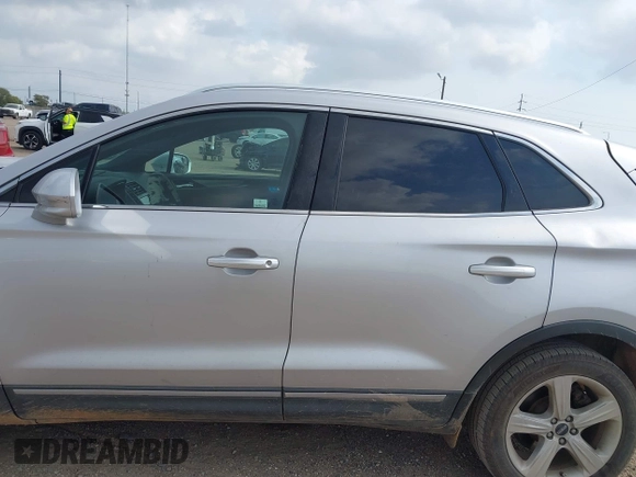 2017 Lincoln MKC Premiere with VIN 5LMCJ1C98HUL22506, listed as a IAAI auction lot 42462103 with 146,765 mi miles and . Bid and sale history available at DreamBid. Image 14.
