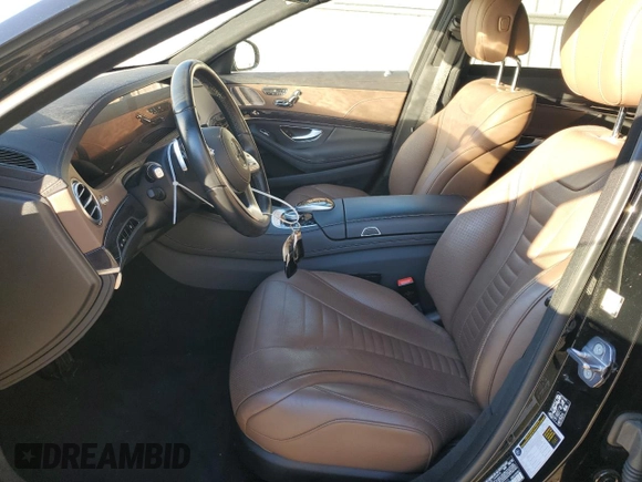 2019 Mercedes-Benz S 560 with VIN WDDUG8GB3KA443202, listed as a Copart auction lot 83985104 with 39,911 mi miles and Salvage Title. Bid and sale history available at DreamBid. Image 7.