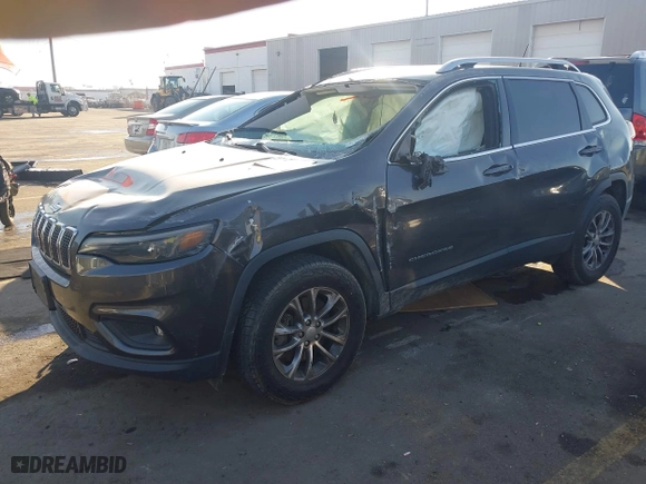 2019 Jeep Cherokee Altitude with VIN 1C4PJMLBXKD194449, listed as a IAAI auction lot 41471507 with 61,107 mi miles. Bid and sale history available at carsss.com. Image 17.