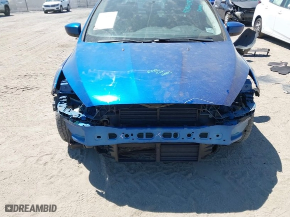 2018 Ford Focus SE with VIN 1FADP3F22JL265953, listed as a IAAI auction lot 41820478 with 83,422 mi miles. Bid and sale history available at carsss.com. Image 6.