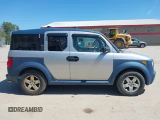 2005 Honda Element EX with VIN 5J6YH28695L010901, listed as a IAAI auction lot 42142162 with 202,401 mi miles and . Bid and sale history available at DreamBid. Image 14.