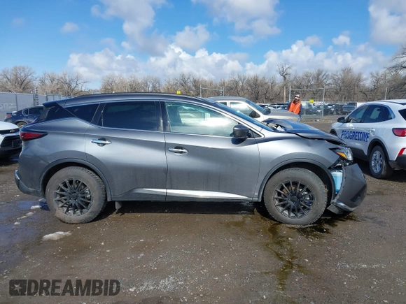 2023 Nissan Murano SV z VIN 5N1AZ2BS8PC134568, wystawiony jako IAAI lot #41950221 z przebiegiem 27 252 mil mil oraz . Historia ofert i sprzedaży dostępna na DreamBid. Obrazek 14.