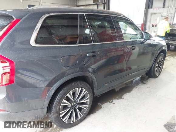2021 Volvo XC90 Momentum z VIN YV4A22PK4M1711392, wystawiony jako IAAI lot #42011339 z przebiegiem 78 760 mil mil oraz . Historia ofert i sprzedaży dostępna na DreamBid. Obrazek 13.