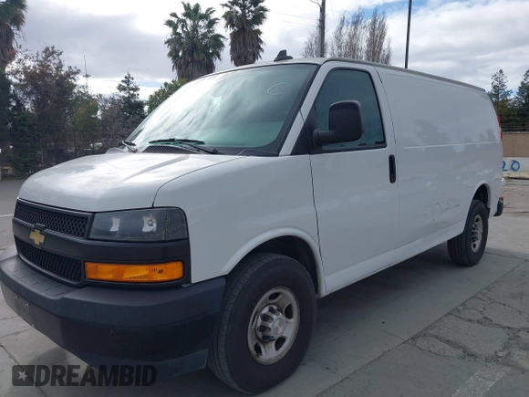2020 Chevrolet Express Cargo с VIN 1GCWGAFP3L1272525, выставлен на аукционе IAAI как лот 41914132 с пробегом 90 857 миль миль и . История ставок и продаж доступна на DreamBid. Изображение 6.