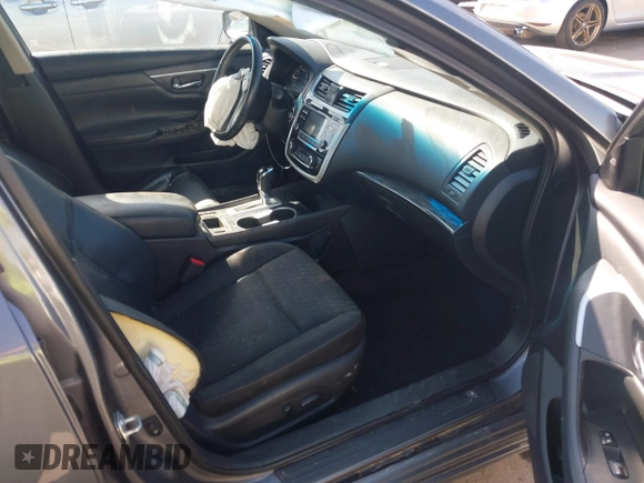 2018 Nissan Altima SR with VIN 1N4AL3AP5JC243138, listed as a IAAI auction lot 41750643 with 123,601 mi miles and . Bid and sale history available at carsss.com. Image 5.