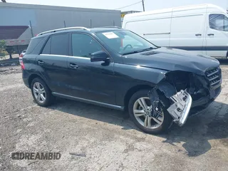 2015 Mercedes-Benz M 350 with VIN 4JGDA5HB1FA543275, listed as a IAAI auction lot 42415489 with 110,686 mi miles and . Bid and sale history available at DreamBid. Image 1.