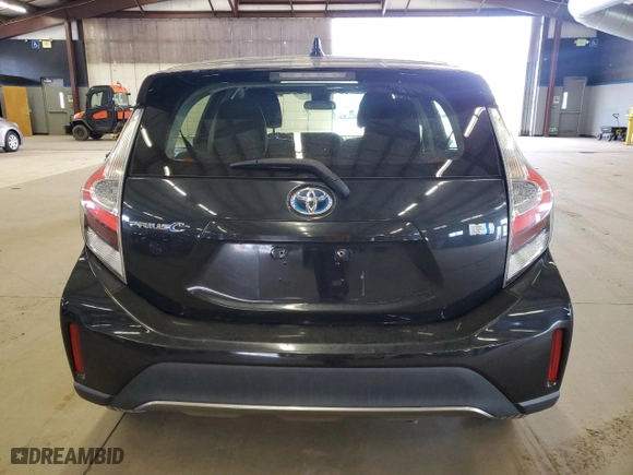 2018 Toyota Prius c One with VIN JTDKDTB38J1618670, listed as a Copart auction lot 53504445 with 402,161 mi miles and Clean Title. Bid and sale history available at carsss.com. Image 6.