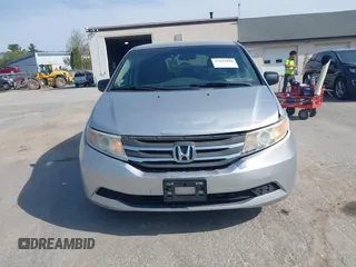 2011 Honda Odyssey EX с VIN 5FNRL5H48BB030855, выставлен на аукционе IAAI как лот 42241890 с пробегом 204 552 миль миль и . История ставок и продаж доступна на DreamBid. Изображение 12.