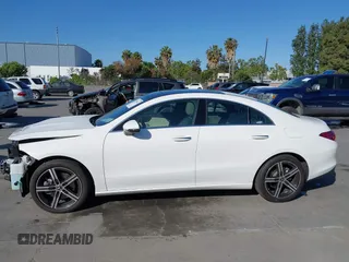2023 Mercedes-Benz CLA 250 z VIN W1K5J4GB6PN412041, wystawiony jako IAAI lot #42298422 z przebiegiem 12 316 mil mil oraz . Historia ofert i sprzedaży dostępna na DreamBid. Obrazek 14.