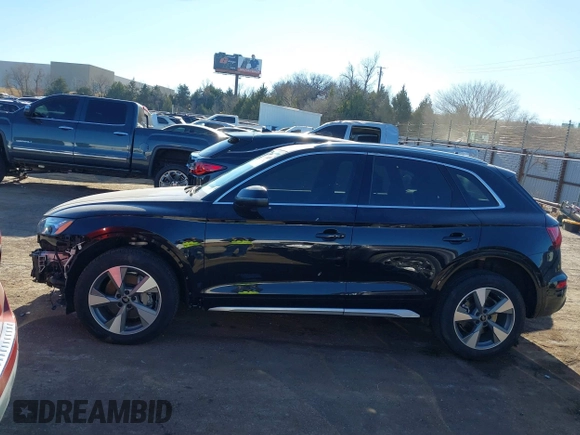 2024 Audi Q5 Premium z VIN WA1ABAFY2R2013670, wystawiony jako IAAI lot #41134099 z przebiegiem 5 940 mil mil oraz . Historia ofert i sprzedaży dostępna na DreamBid. Obrazek 15.
