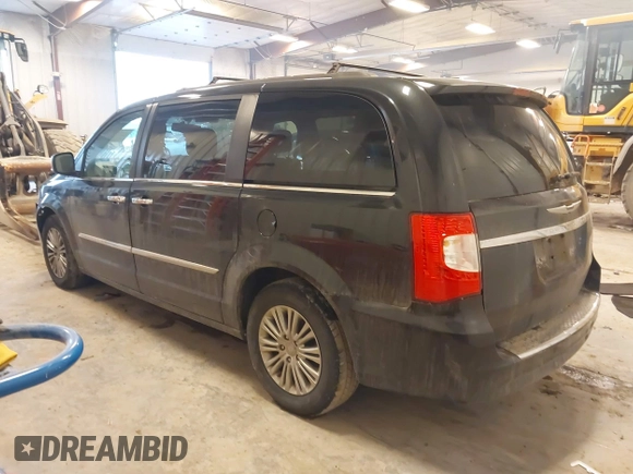 2015 Chrysler Town & Country Touring-L with VIN 2C4RC1CG3FR726639, listed as a IAAI auction lot 41502793 with 161,440 mi miles. Bid and sale history available at carsss.com. Image 3.