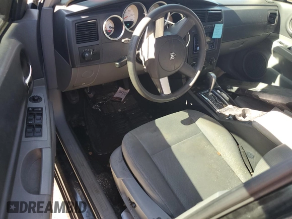 2005 Dodge Magnum SE z VIN 2D4FV48V55H533891, wystawiony jako Copart lot #74751644 z przebiegiem 287 869 mil mil oraz Szkoda całkowita • Salvage title. Historia ofert i sprzedaży dostępna na DreamBid. Obrazek 8.