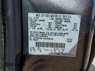 2004 Ford F-250 XL z VIN 1FTNF20L74EA08048, wystawiony jako Copart lot #49302705 z przebiegiem 232 336 mil mil oraz Szkoda całkowita • Salvage title. Historia ofert i sprzedaży dostępna na DreamBid. Obrazek 12.