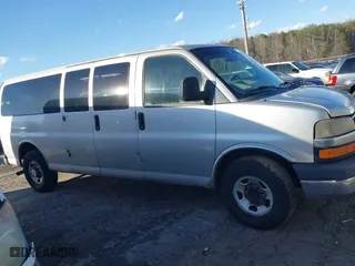2013 Chevrolet Express Passenger 1LT with VIN 1GAZG1FA6D1103764, listed as a IAAI auction lot 41173886 with 470,000 mi miles. Bid and sale history available at carsss.com. Image 14.