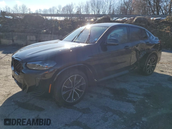 2025 BMW X4 xDrive30i z VIN 5UX33DT02S9X64212, wystawiony jako Copart lot #83121124 z przebiegiem Nie podano mil oraz Szkoda całkowita • Salvage title. Historia ofert i sprzedaży dostępna na DreamBid. Obrazek 1.