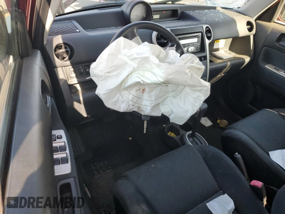 2006 Scion xB with VIN JTLKT324064102454, listed as a Copart auction lot 52393035 with 84,821 mi miles and Salvage Title. Bid and sale history available at carsss.com. Image 8.