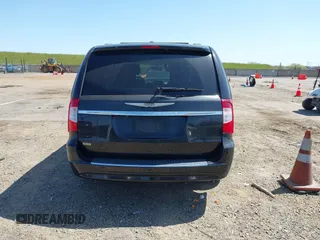2016 Chrysler Town & Country Touring with VIN 2C4RC1BG5GR230356, listed as a IAAI auction lot 41993002 with 153,821 mi miles. Bid and sale history available at carsss.com. Image 16.