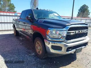 2019 Ram 2500 Tradesman with VIN 3C6UR5HL5KG577356, listed as a IAAI auction lot 41600221 with 175,560 mi miles. Bid and sale history available at carsss.com. Image 1.