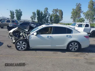 2008 Honda Accord EX-L z VIN 1HGCP36828A036920, wystawiony jako IAAI lot #42238964 z przebiegiem 162 440 mil mil oraz . Historia ofert i sprzedaży dostępna na DreamBid. Obrazek 15.